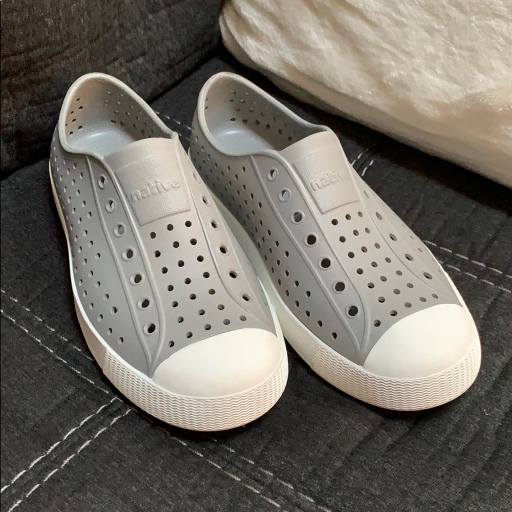 Native shoes J4